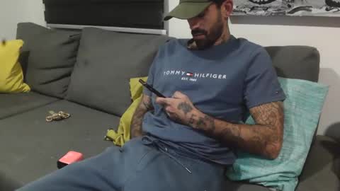 BadCouple  online show from 10.25.25