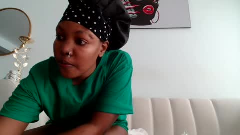 Snapshot of baddestslut001 chatting on 07.15.26 baddestslut001 online show from 07.15.26