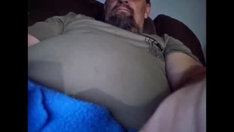 Snapshot of baddevil_dog chatting on 10.21.25 baddevil_dog online show from 10.21.25