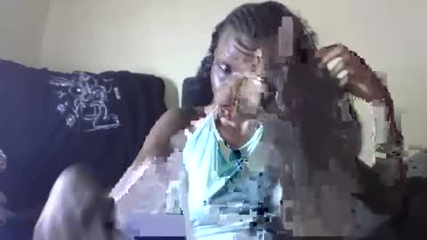 Snapshot of baddie_floxxy chatting on 04.18.26 baddie_floxxy online show from 04.18.26