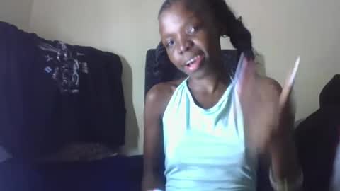 Snapshot of baddie_floxxy chatting on 04.20.26 baddie_floxxy online show from 04.20.26