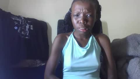 Snapshot of baddie_floxxy chatting on 04.21.26 baddie_floxxy online show from 04.21.26