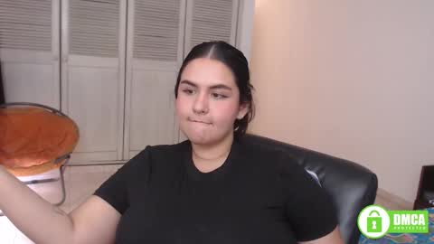 Snapshot of baddie_maddie_ chatting on 01.13.26 want custom text me through my snap 3 online show from 01.13.26