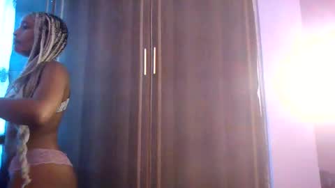 badgalheloves online show from 05.25.26
