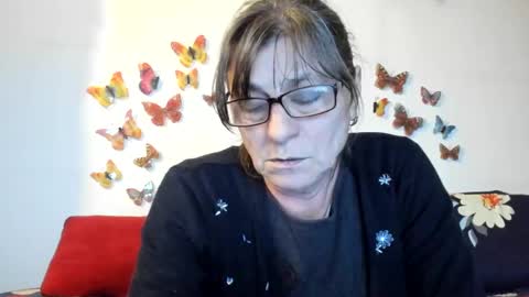 Snapshot of badgg chatting on 01.05.25 Gina online show from 01.05.25