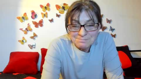 Snapshot of badgg chatting on 02.07.25 Gina online show from 02.07.25