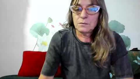 Snapshot of badgg chatting on 10.13.25 Gina online show from 10.13.25