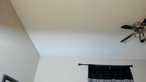 Snapshot of badgirlhalexxx chatting on 12.31.24 BadGirlHaleXXX online show from 12.31.24