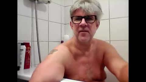 baggelina75 online show from 01.26.25