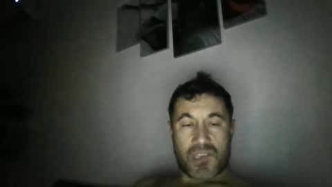 Snapshot of bagio18 chatting on 12.21.25 Bagio online show from 12.21.25