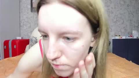 holly online show from 10.07.25