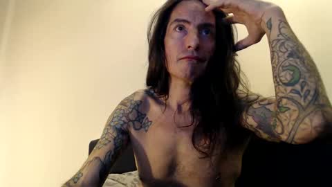 Snapshot of bailey39 chatting on 10.05.25 Bailey online show from 10.05.25