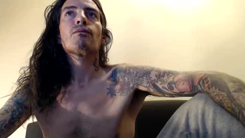 Snapshot of bailey39 chatting on 10.13.25 Bailey online show from 10.13.25