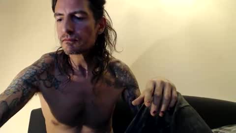 Snapshot of bailey39 chatting on 10.18.25 Bailey online show from 10.18.25