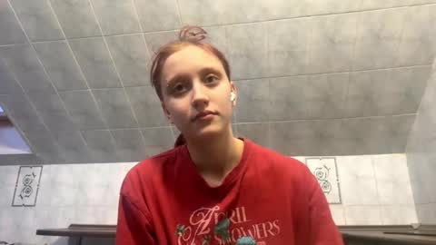 Snapshot of baileybraig chatting on 12.01.25 Alex online show from 12.01.25