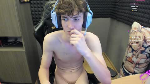 Snapshot of bambelbye chatting on 12.01.24 Gaz online show from 12.01.24