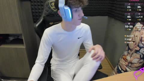 Snapshot of bambelbye chatting on 12.03.24 Gaz online show from 12.03.24