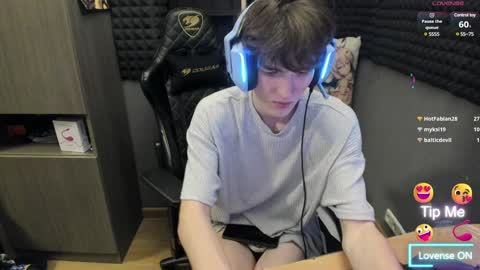 Snapshot of bambelbye chatting on 12.10.24 Gaz online show from 12.10.24