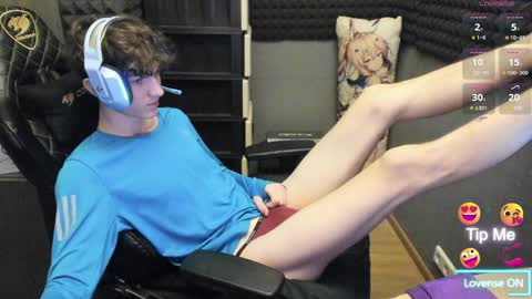 Snapshot of bambelbye chatting on 12.13.24 Gaz online show from 12.13.24