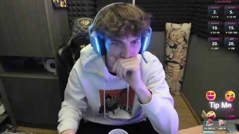 Snapshot of bambelbye chatting on 12.18.24 Gaz online show from 12.18.24