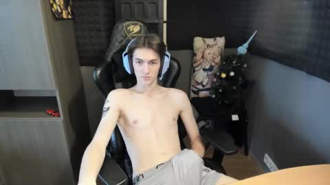 Snapshot of bambelbye chatting on 01.12.25 Gaz online show from 01.12.25