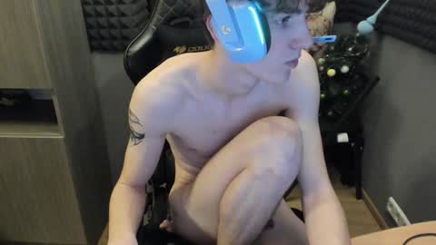 Snapshot of bambelbye chatting on 01.15.25 Gaz online show from 01.15.25