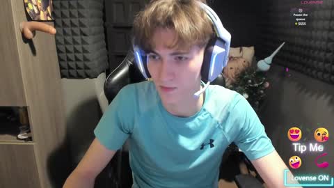 Snapshot of bambelbye chatting on 01.19.25 Gaz online show from 01.19.25