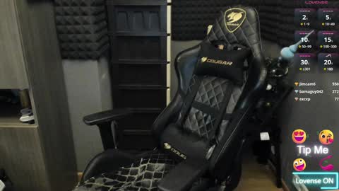 Snapshot of bambelbye chatting on 01.19.25 Gaz online show from 01.19.25