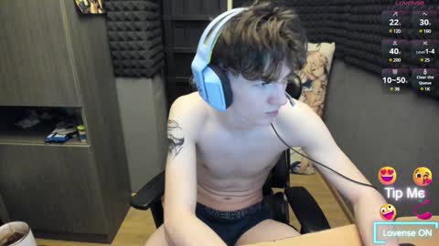 Snapshot of bambelbye chatting on 01.21.25 Gaz online show from 01.21.25