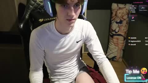 Snapshot of bambelbye chatting on 01.31.25 Gaz online show from 01.31.25