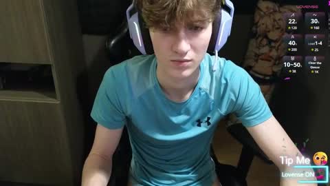 Snapshot of bambelbye chatting on 02.02.25 Gaz online show from 02.02.25