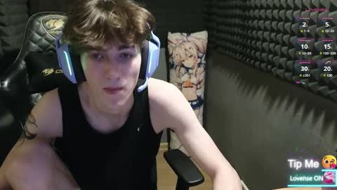 Snapshot of bambelbye chatting on 02.28.25 Gaz online show from 02.28.25