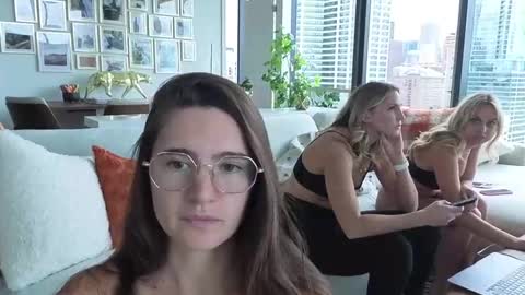 bambifarrina online show from 10.22.25