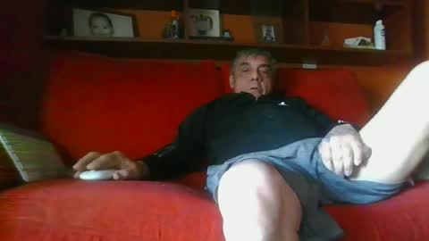 Snapshot of bambino6060 chatting on 06.19.26 bambino6060 online show from 06.19.26