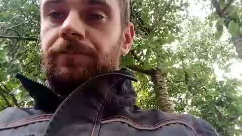 Snapshot of bananek98 chatting on 10.04.25 bananek online show from 10.04.25