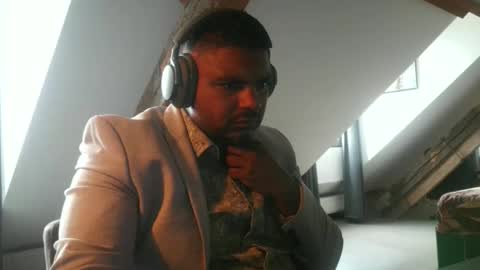 Snapshot of bandusrilanka200 chatting on 10.16.25 bandusrilanka200 online show from 10.16.25