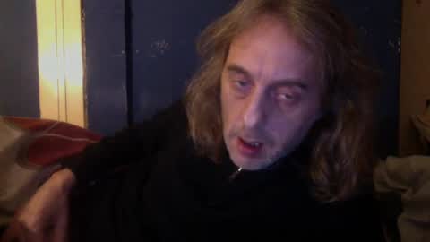 Snapshot of bangintoleather chatting on 12.30.24 bangintoleather online show from 12.30.24
