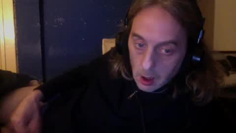 Snapshot of bangintoleather chatting on 01.10.25 bangintoleather online show from 01.10.25