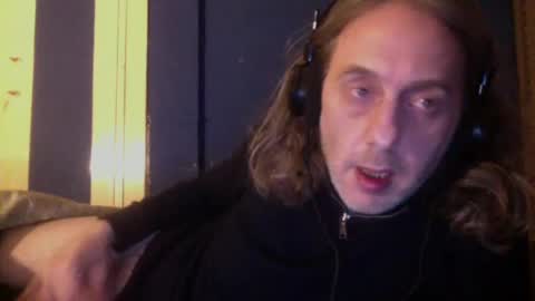 Snapshot of bangintoleather chatting on 03.08.25 bangintoleather online show from 03.08.25