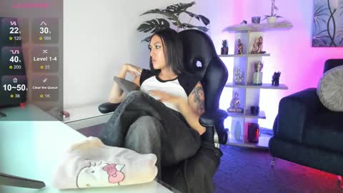 Gabi  online show from 09.24.25