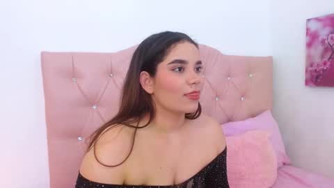 Snapshot of barbara_baker_ chatting on 11.22.25 barbara_baker_ online show from 11.22.25