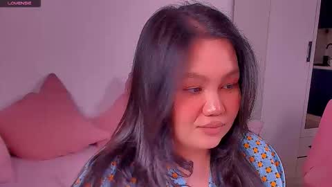 Barbie Kim online show from 11.03.25