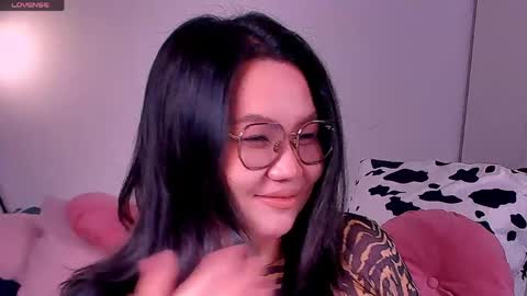 Barbie Kim online show from 04.19.26