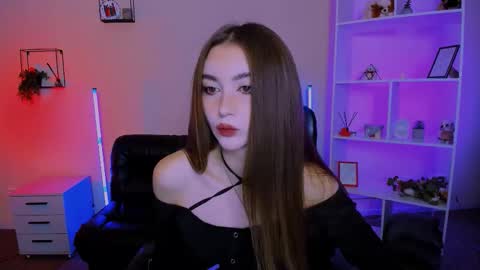 Snapshot of barbara_crazy chatting on 11.17.25 barbara_crazy online show from 11.17.25