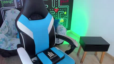 Snapshot of barbara_honey chatting on 02.01.25 Barbara online show from 02.01.25