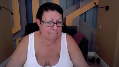 barbaraturners online show from 10.13.25