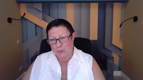 barbaraturners online show from 10.15.25