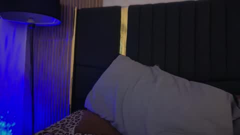 A I K O online show from 10.30.25