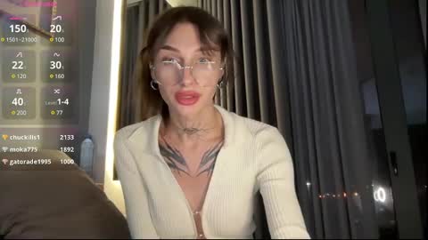 Snapshot of barbie_bi chatting on 12.02.24 My name is Molly. Please say hello I like talking to you. If you have any wishes or obscene desires please use the tip menu online show from 12.02.24