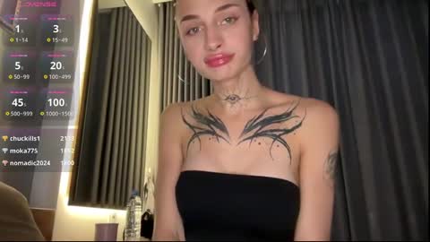 Snapshot of barbie_bi chatting on 12.06.24 My name is Molly. Please say hello I like talking to you. If you have any wishes or obscene desires please use the tip menu online show from 12.06.24